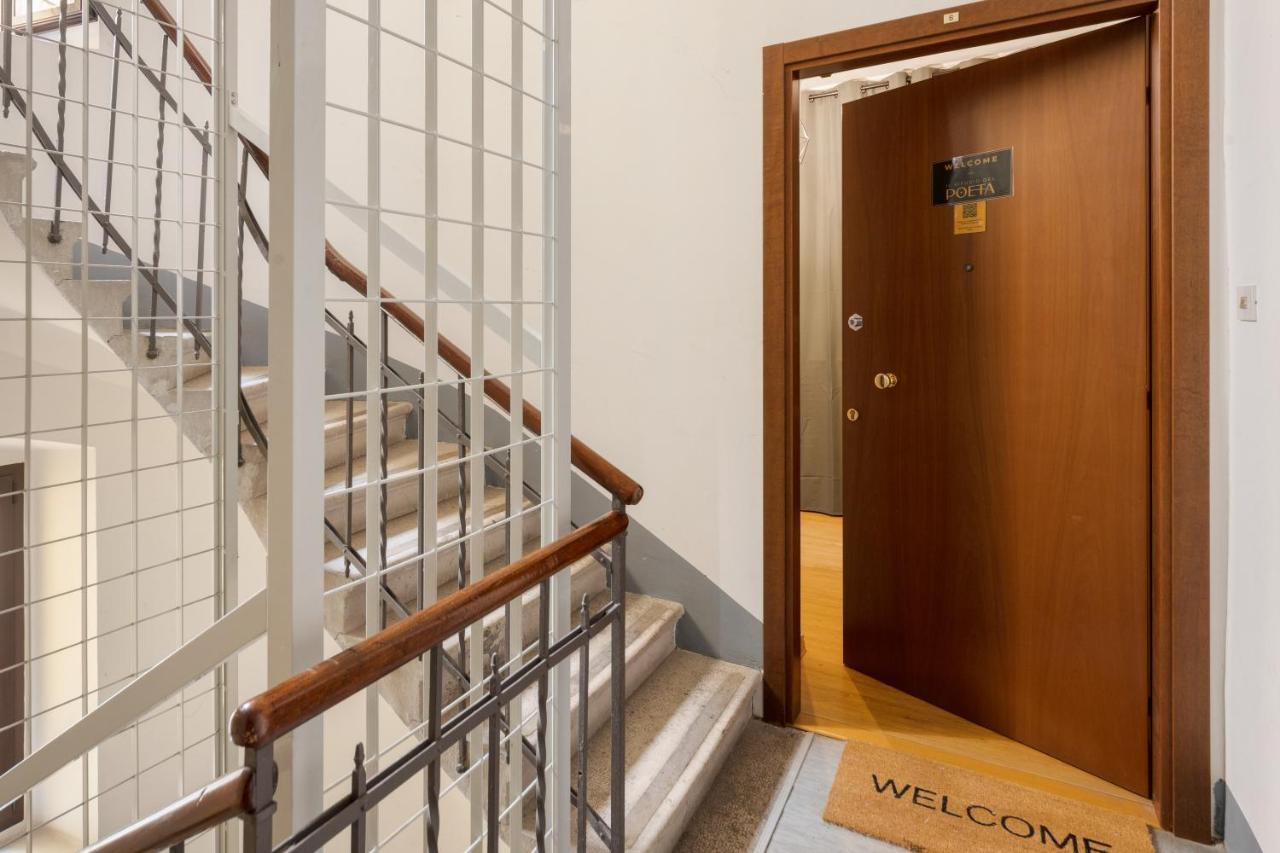 Suite Foscolo, In Piazza A ตรีเอสเต ภายนอก รูปภาพ