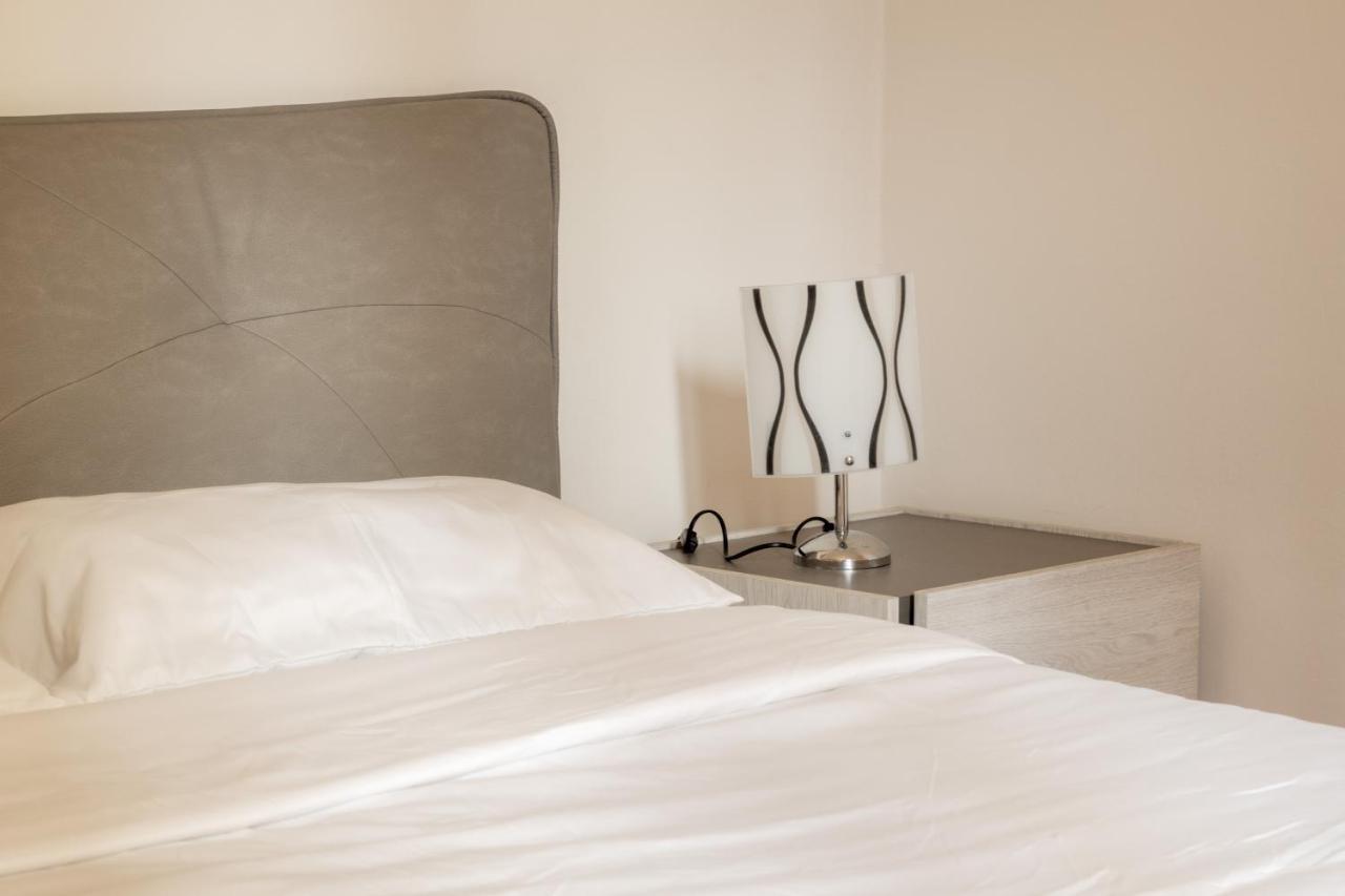 Suite Foscolo, In Piazza A ตรีเอสเต ภายนอก รูปภาพ